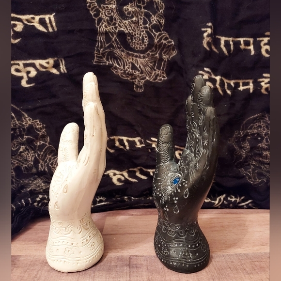 2 LOT Ancient Hamsa Hand of Fatima Hand of God Evil Eye of Protection Palmistry - Picture 4 of 5